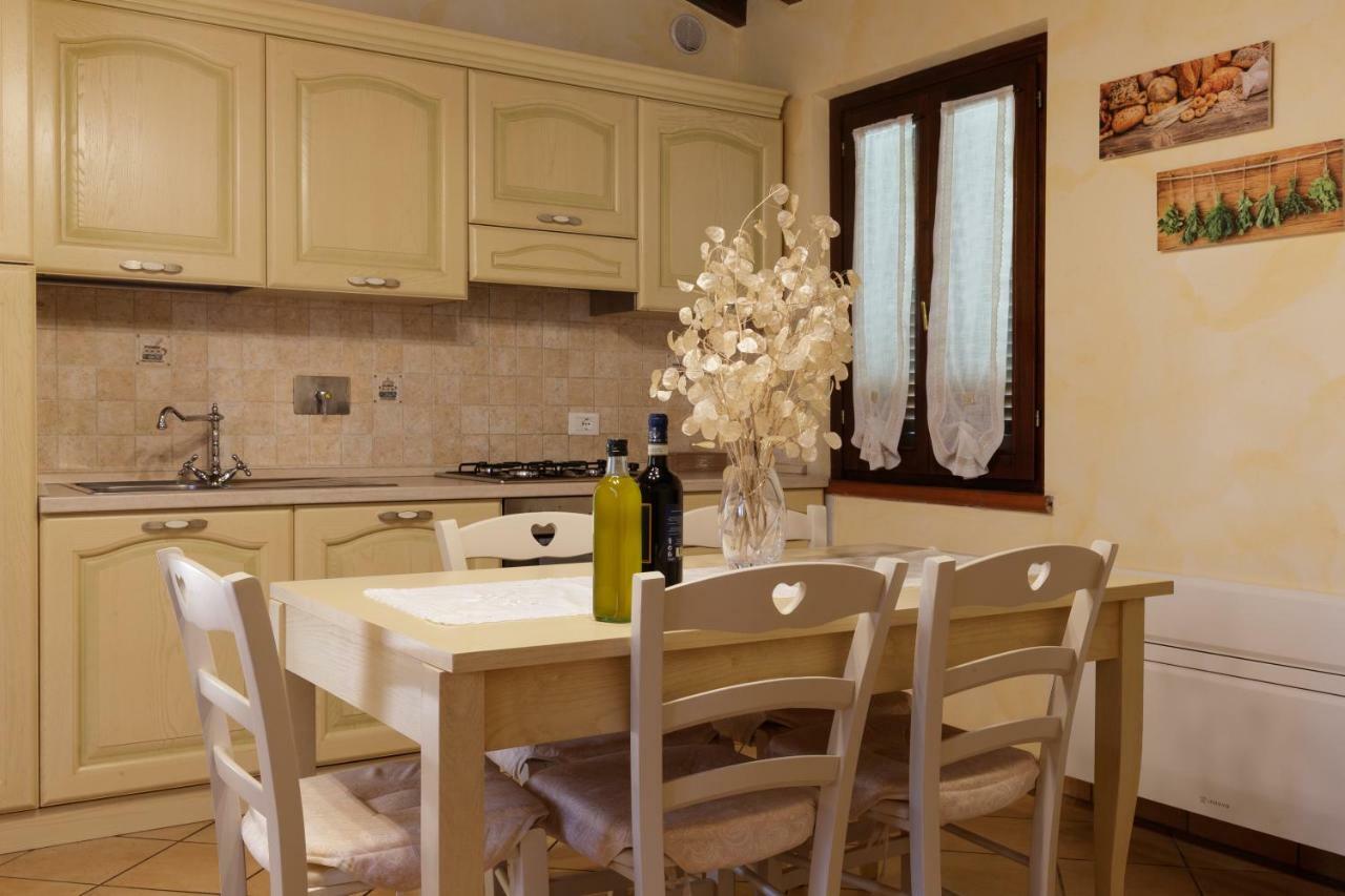 Villa Borgo Dei Gigli à Lamporecchio Extérieur photo